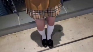 邻居的女儿身材诱人叫声又动听